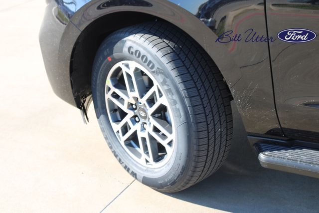 2025 Ford Expedition photo 4