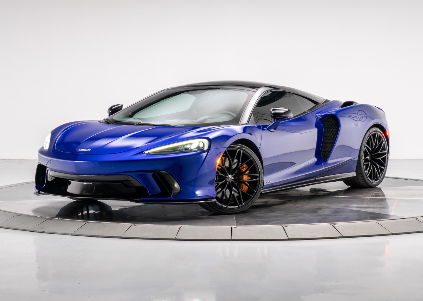 2025 McLaren GTS Base