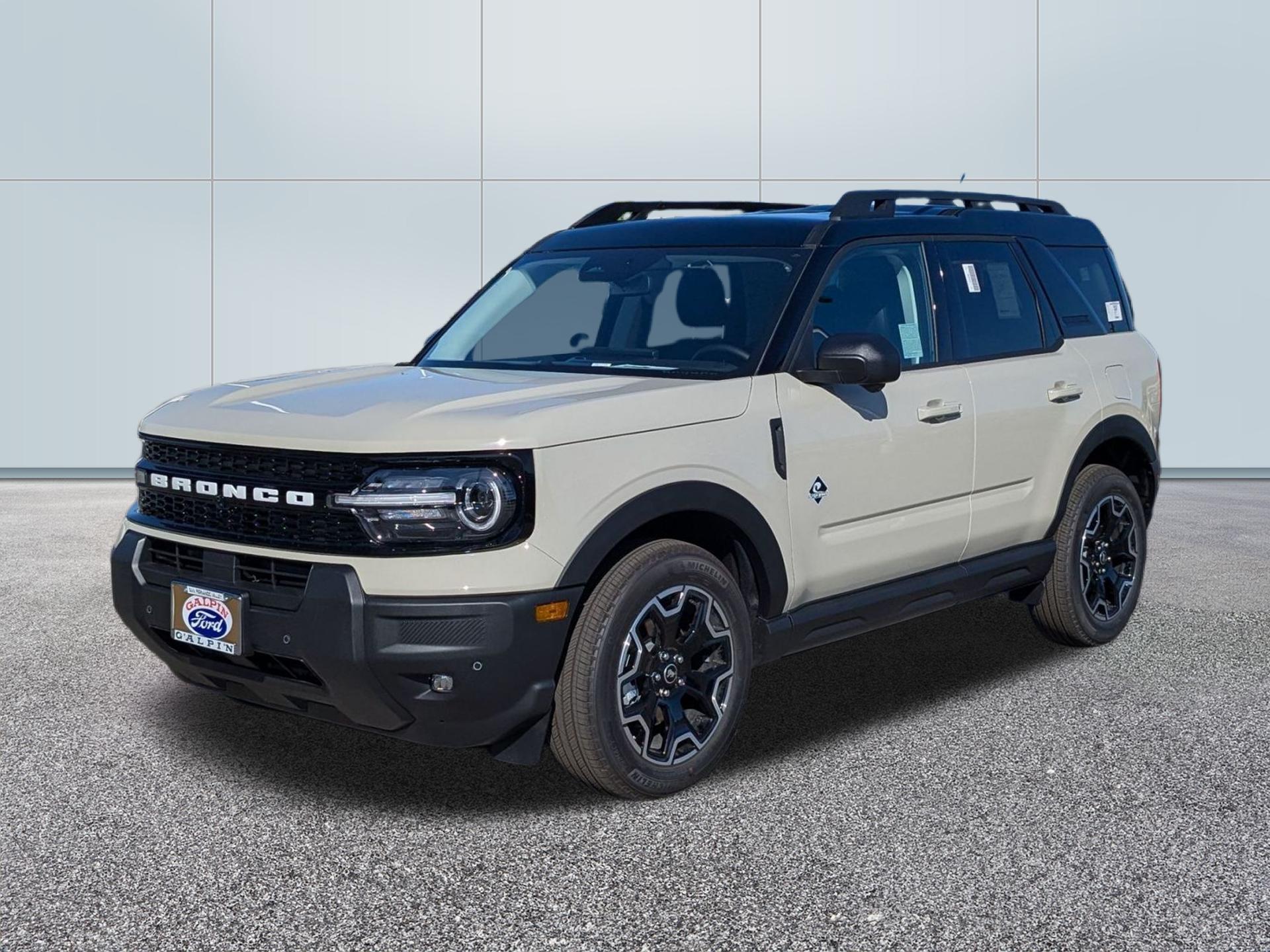 2025 Ford Bronco Sport Outer Banks photo 2