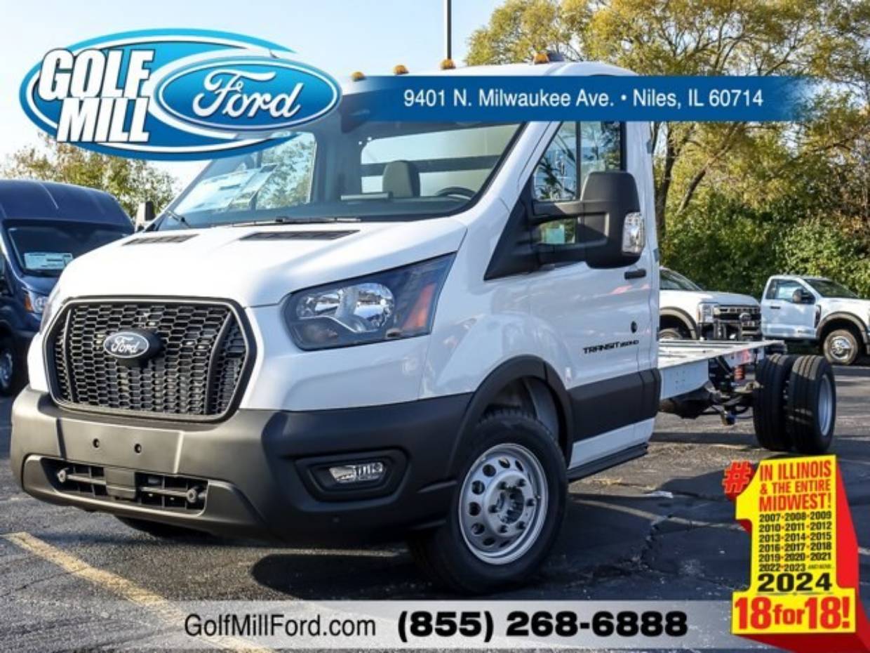 2026 Ford Transit Cutaway Base's photo