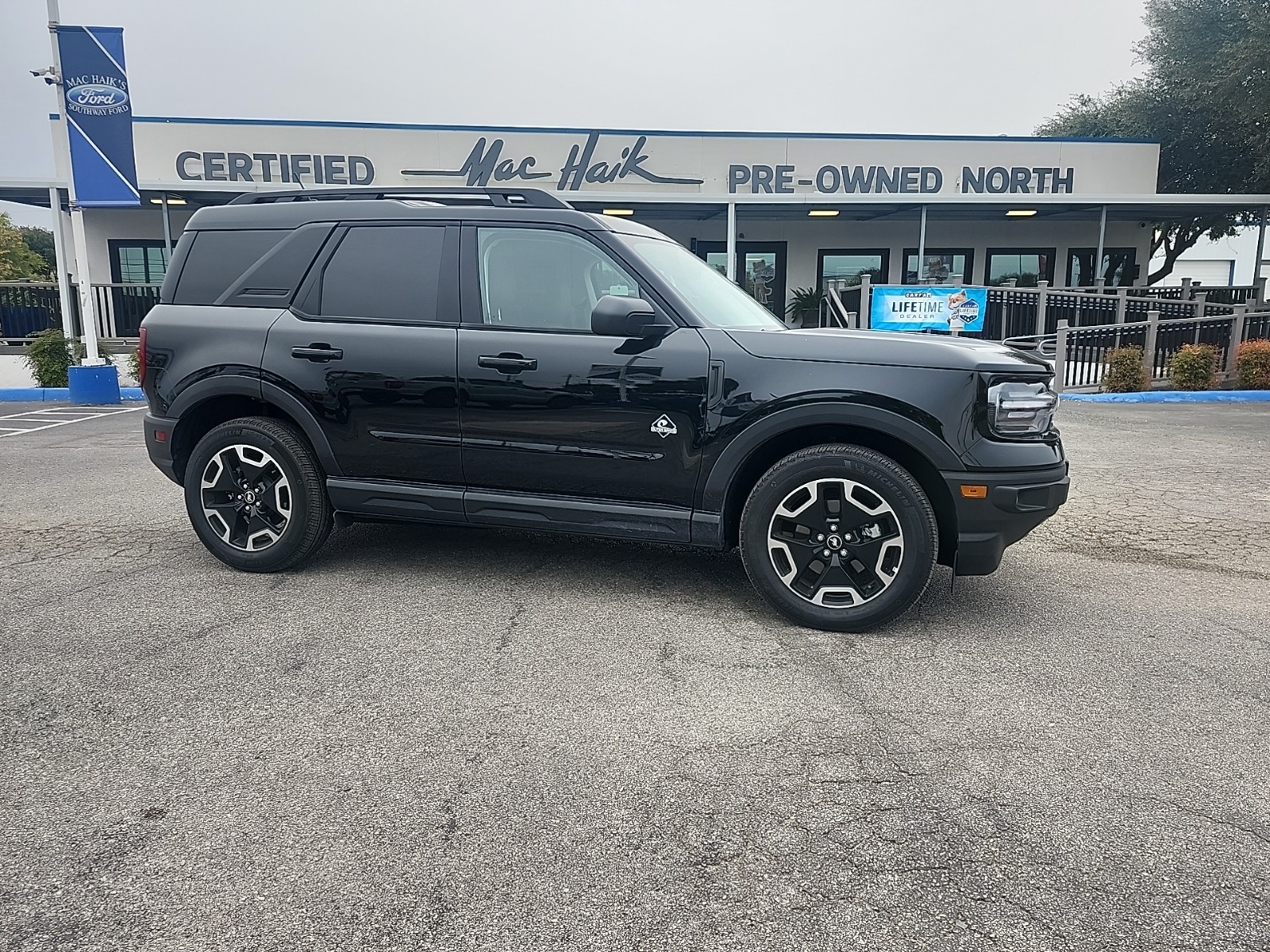 2024 Ford Bronco Sport Outer Banks's photo