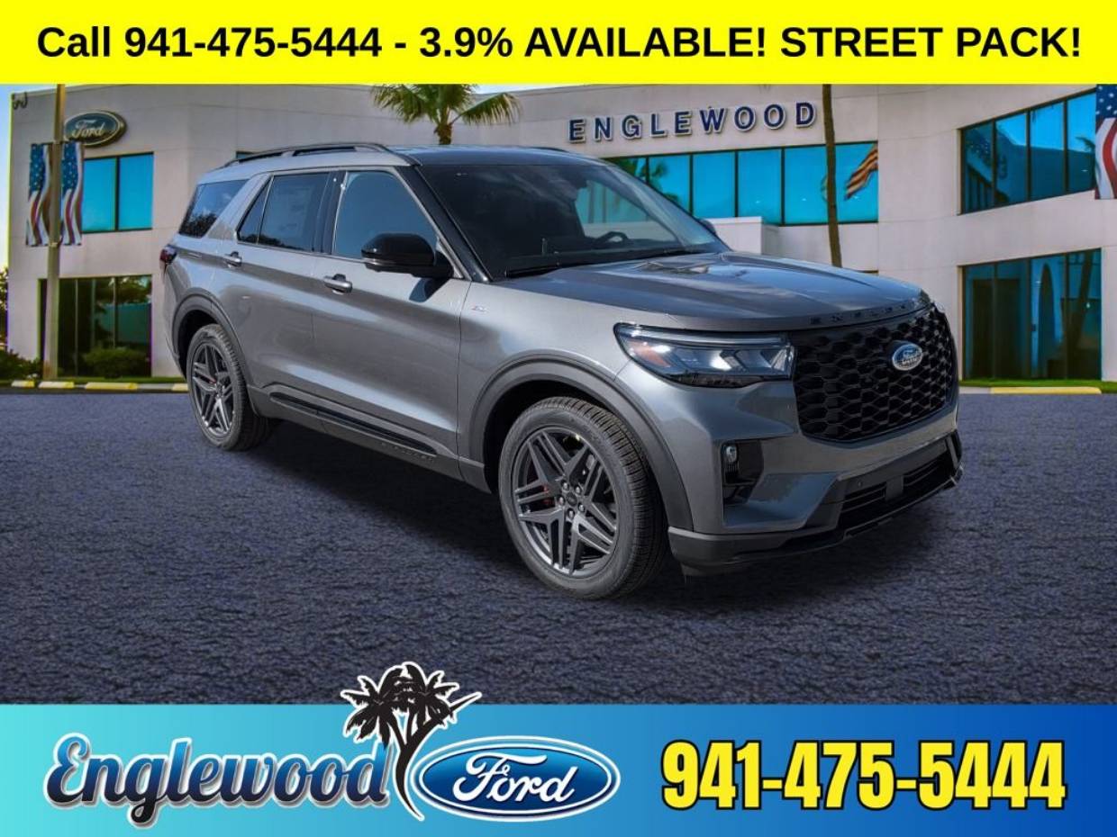 2026 Ford Explorer ST-LINE's photo