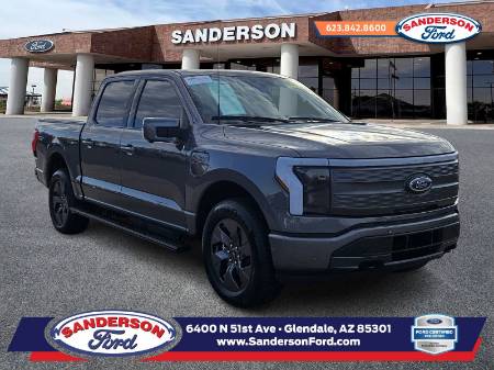 2023 Ford F-150 Lightning LARIAT Crew Cab 4X4