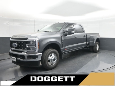 2026 Ford Super Duty F-350 DRW LARIAT