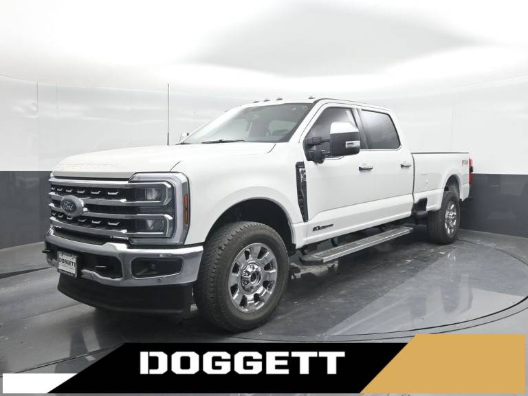 2026 Ford Super Duty F-350 SRW LARIAT