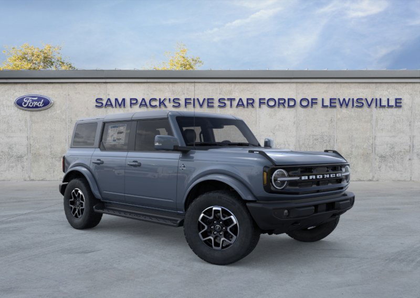 2025 Ford Bronco 4-Door Outer Banks's photo