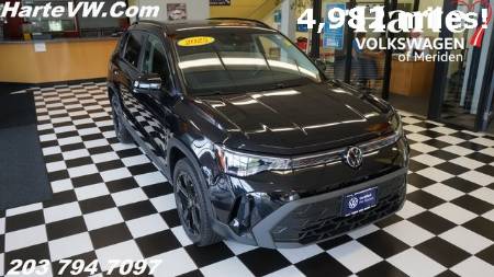 2025 Volkswagen Taos SE Black