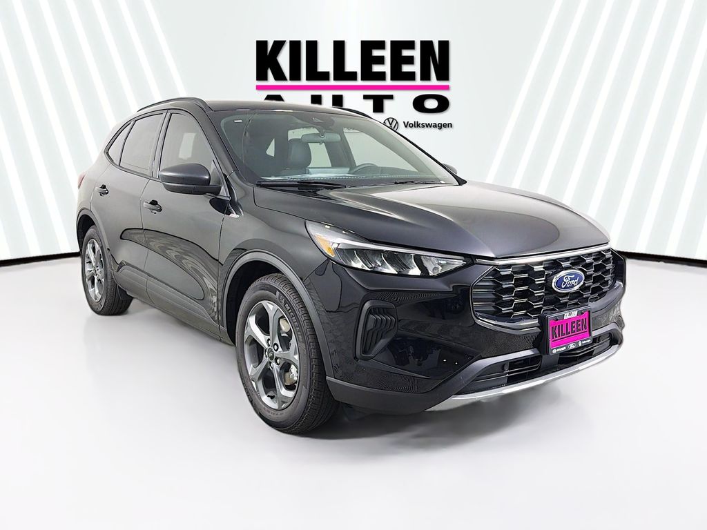 2026 Ford Escape ST-Line's photo