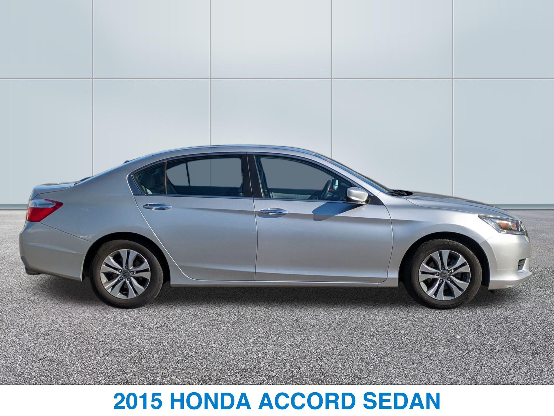 2015 Honda Accord LX photo 4