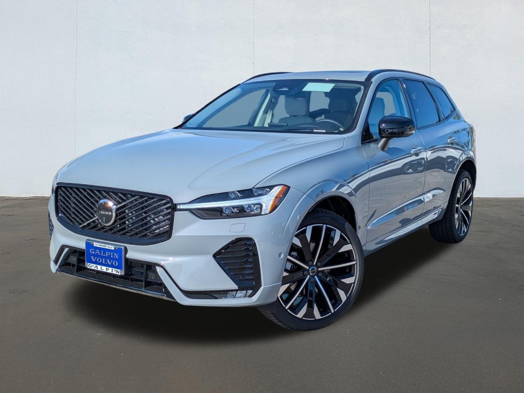 2026 Volvo XC60 B5 Ultra