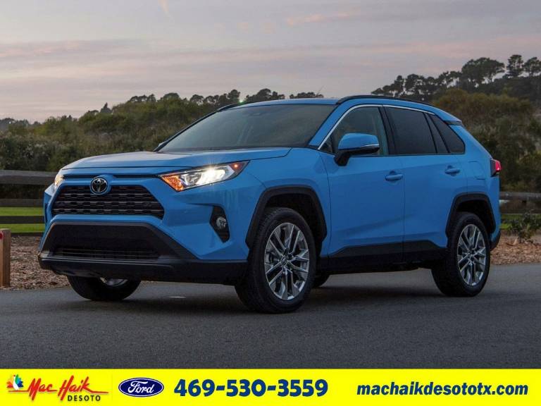 2020 Toyota RAV4 XLE