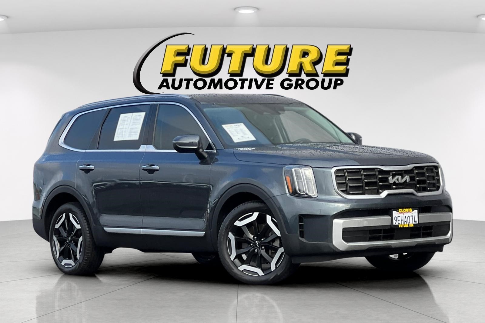 2023 Kia Telluride S's photo