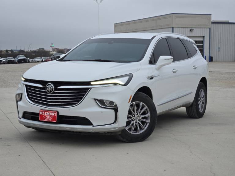 2023 Buick Enclave Essence