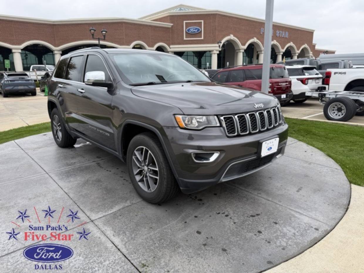 2017 Jeep Grand Cherokee Limited's photo