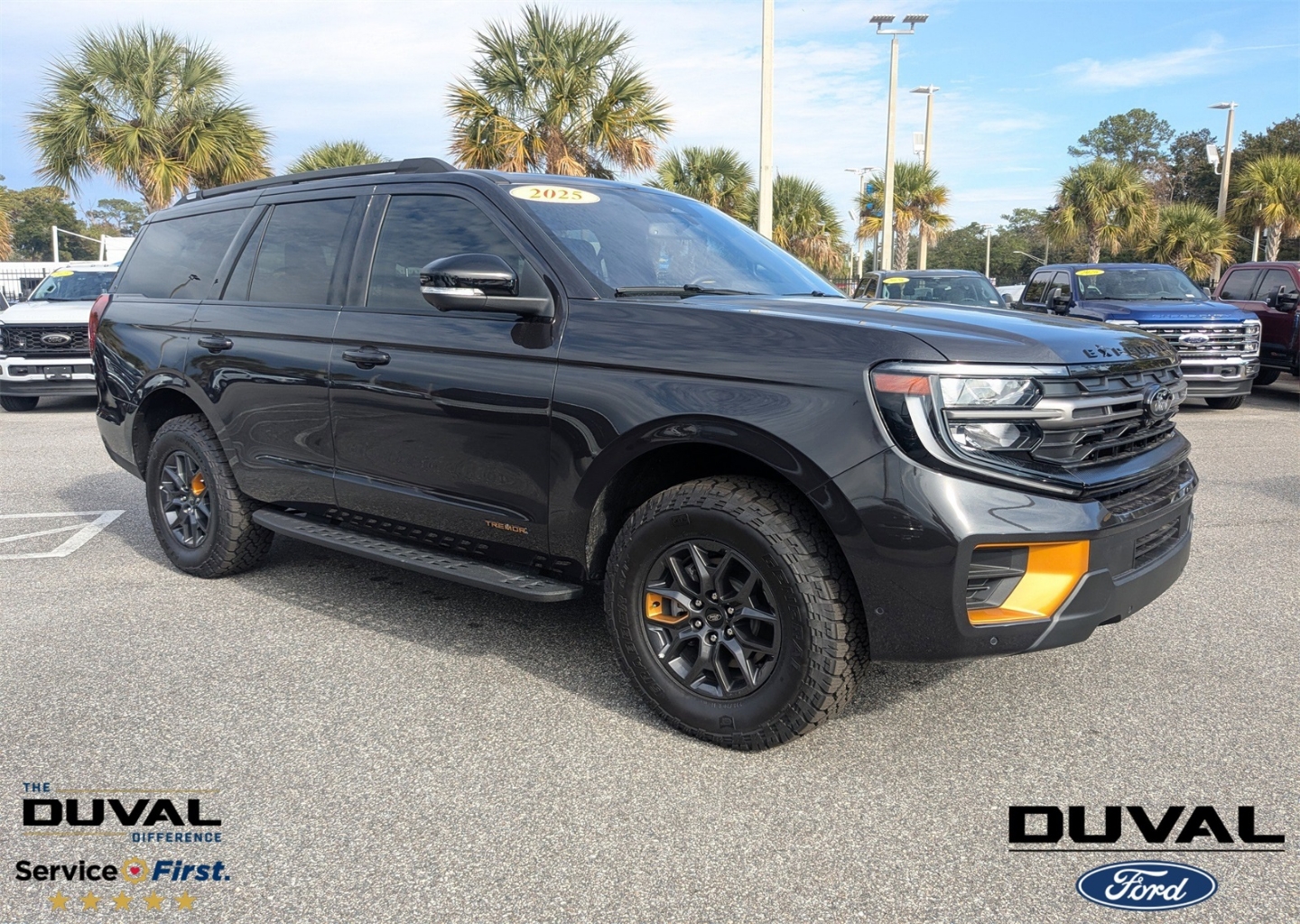 2025 Ford Expedition Tremor's photo