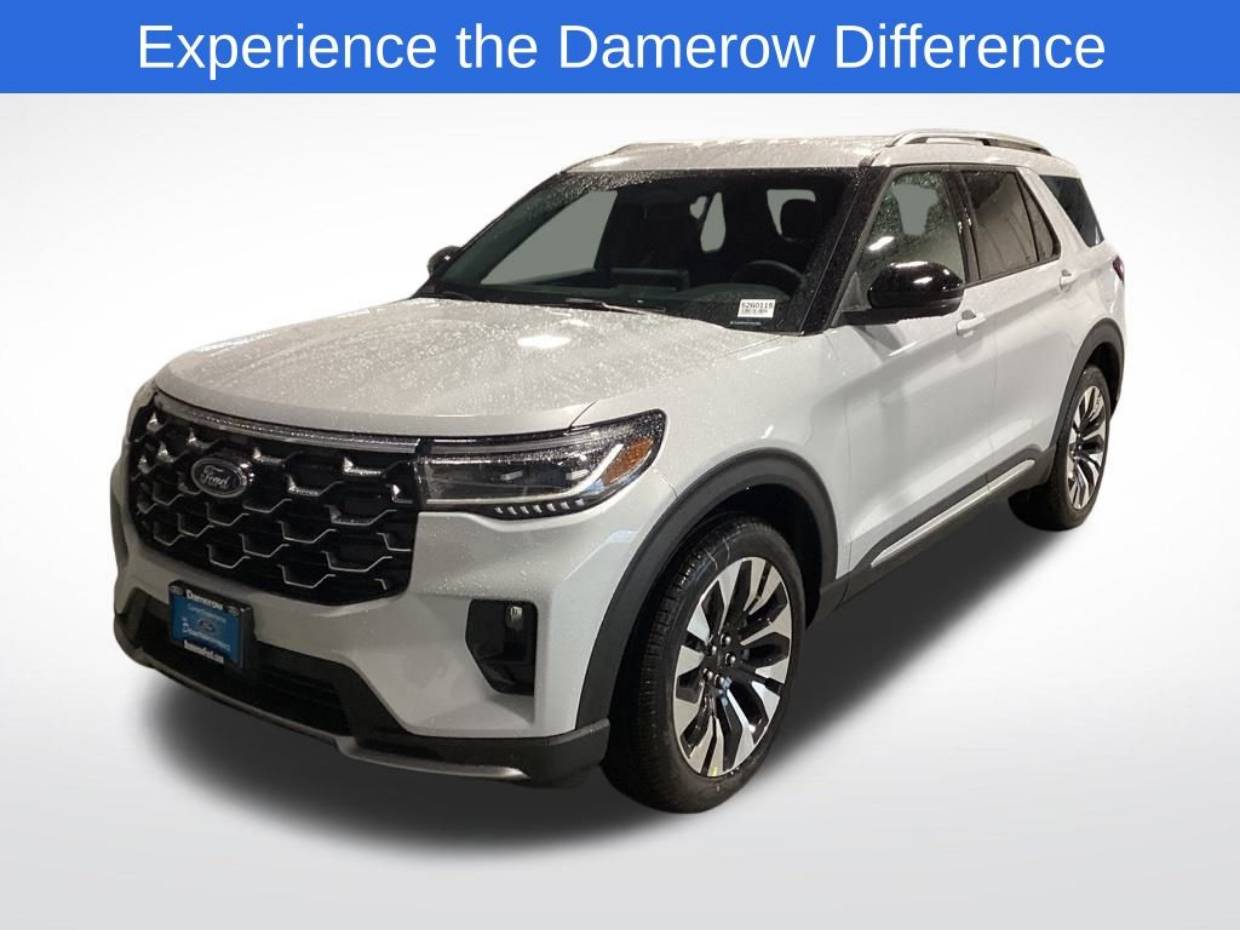 2026 Ford Explorer Platinum's photo