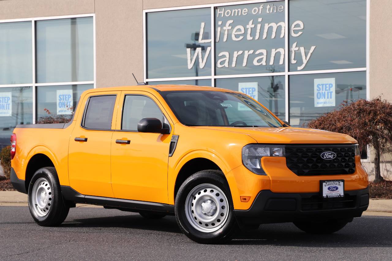 2026 Ford Maverick XL's photo
