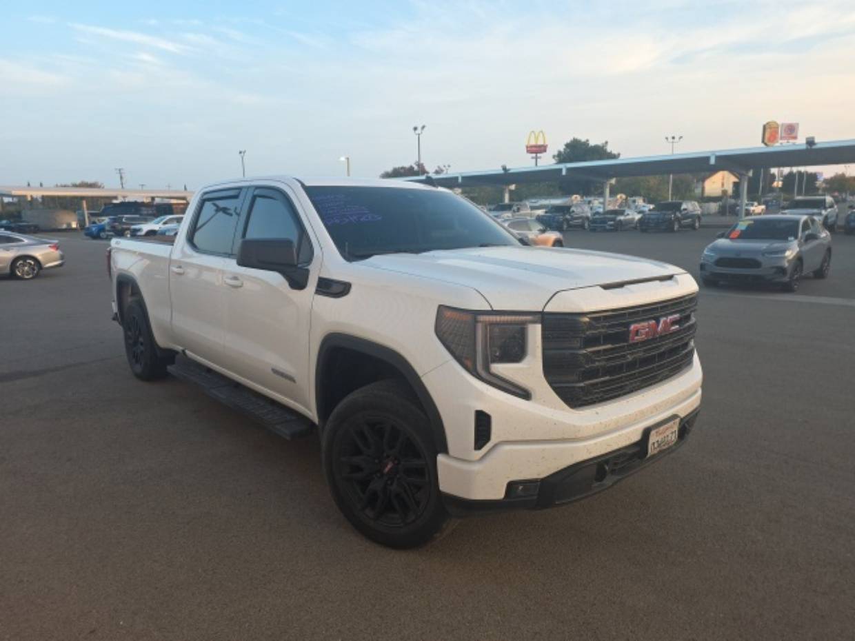 2022 GMC Sierra 1500 Elevation's photo