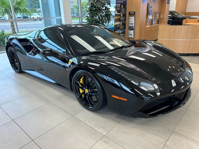 2019 Ferrari 488 Spider Base