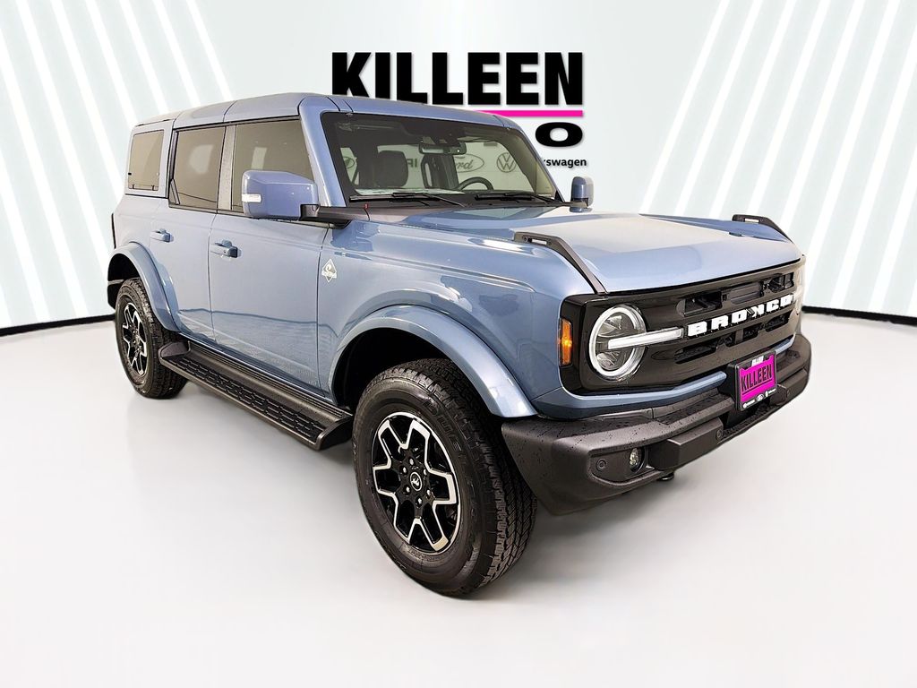 2025 Ford Bronco 4-Door Outer Banks's photo