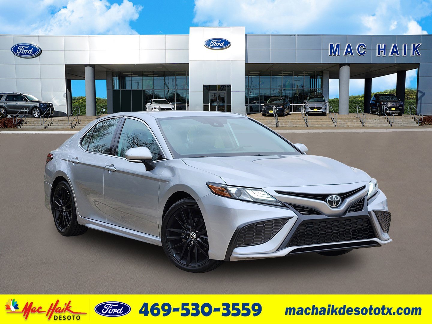 2022 Toyota Camry XSE's photo