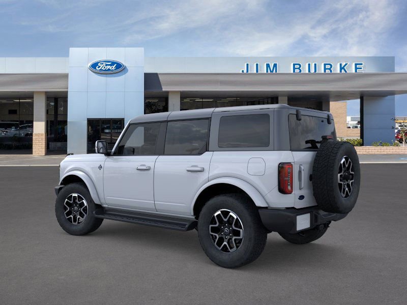 2025 Ford Bronco Outer Banks photo 4