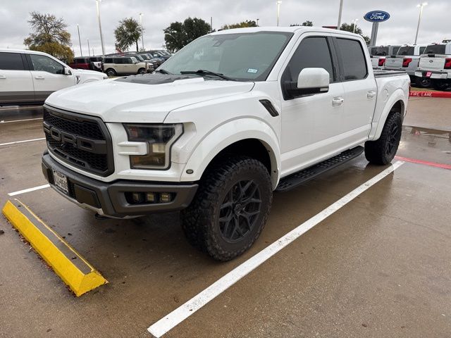 2018 Ford F-150 Raptor photo 2