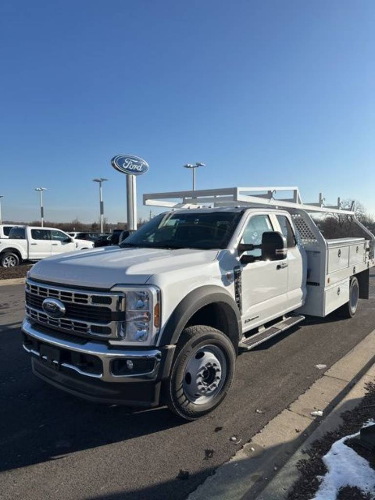 2026 Ford Super Duty F-550 DRW XL