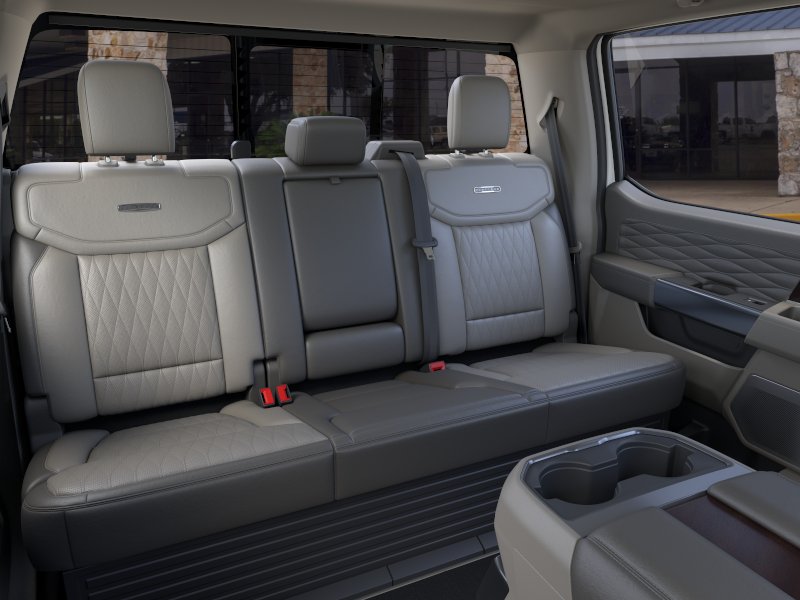 2025 Ford F-250 Super Duty Platinum - Photo 11