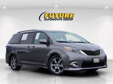 2017 Toyota Sienna SE