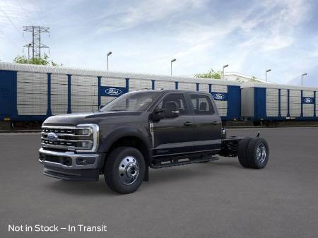 2026 Ford Super Duty F-550 DRW LARIAT