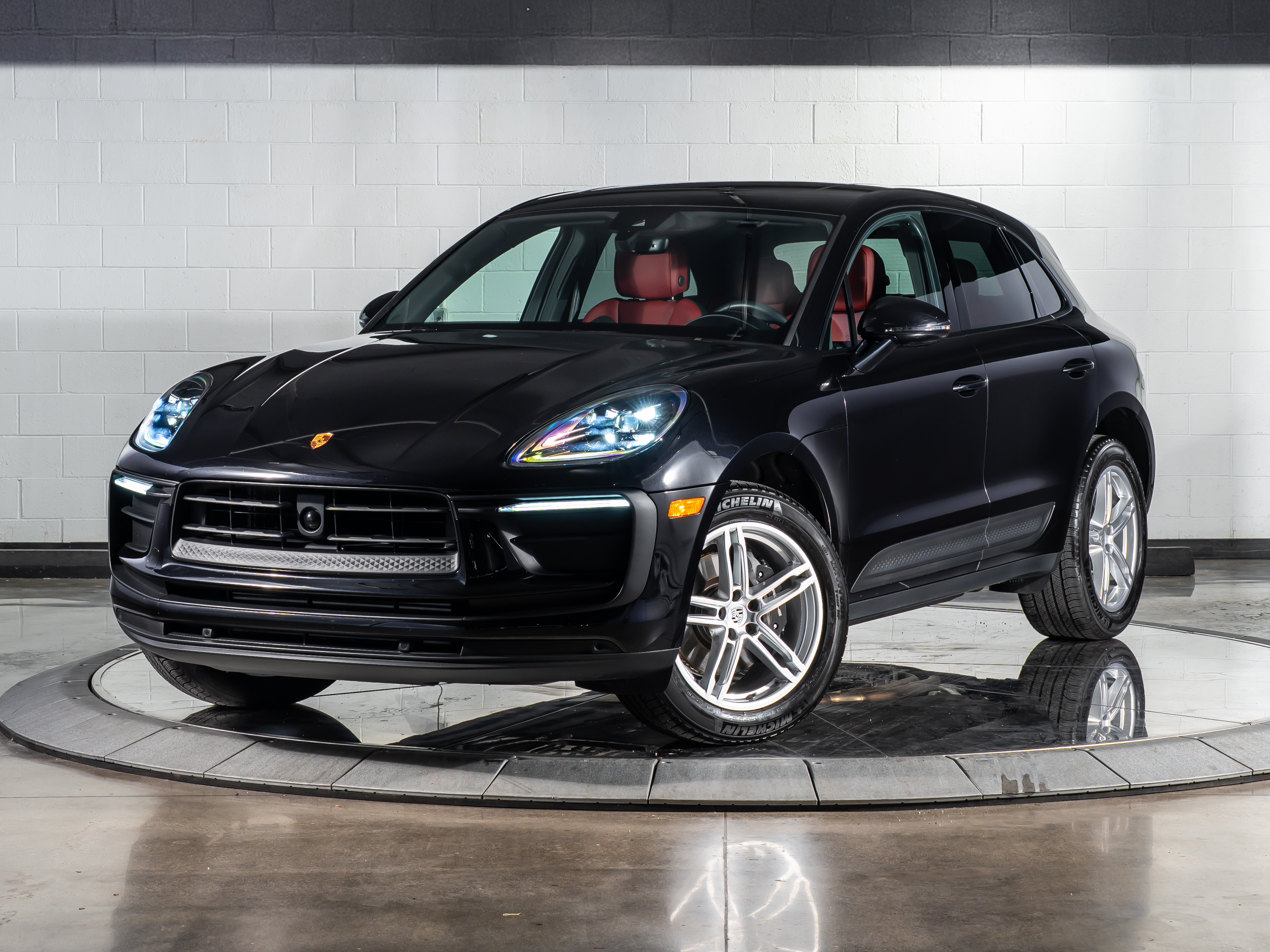 Used 2025 Porsche Macan 