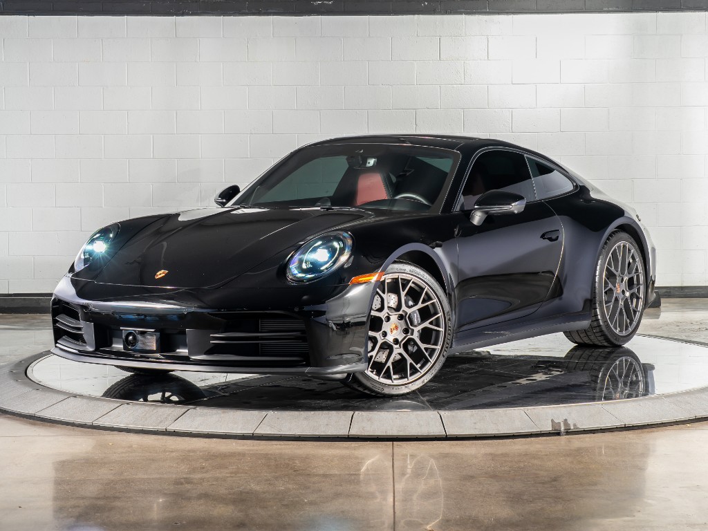 2025 Porsche 911 Carrera