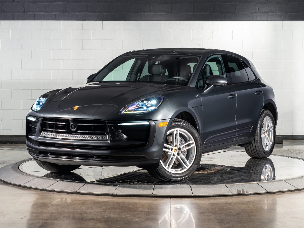 2025 Porsche Macan