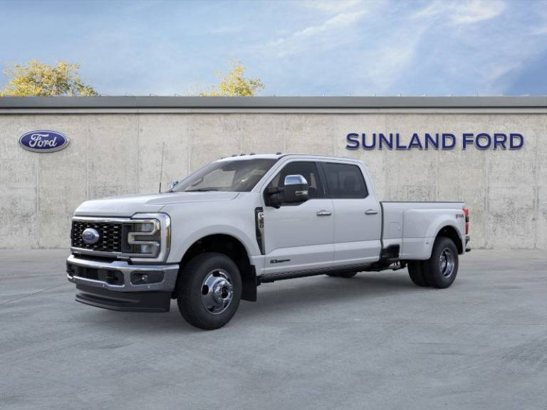 2025 Ford Super Duty F-350 DRW LARIAT