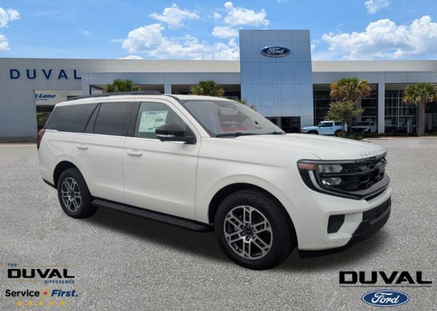 2025 Ford Expedition Active's photo