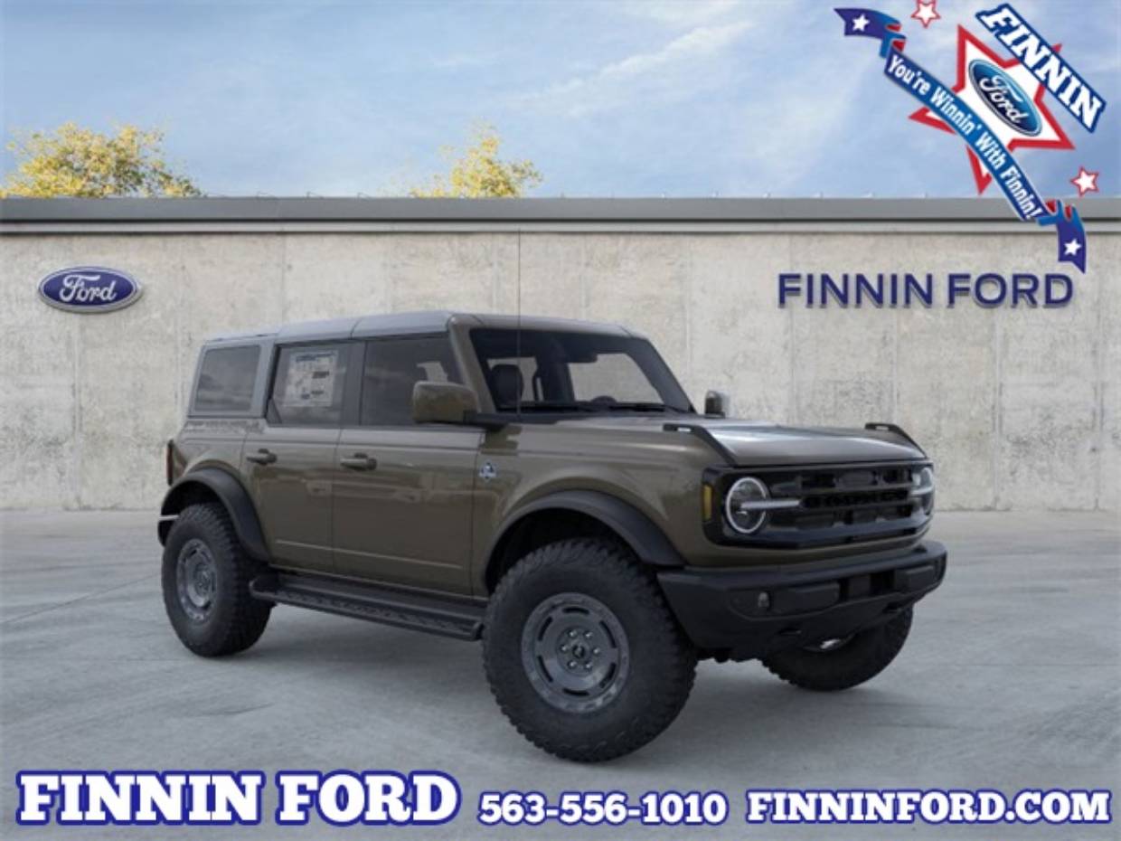 2025 Ford Bronco 4-Door Outer Banks's photo
