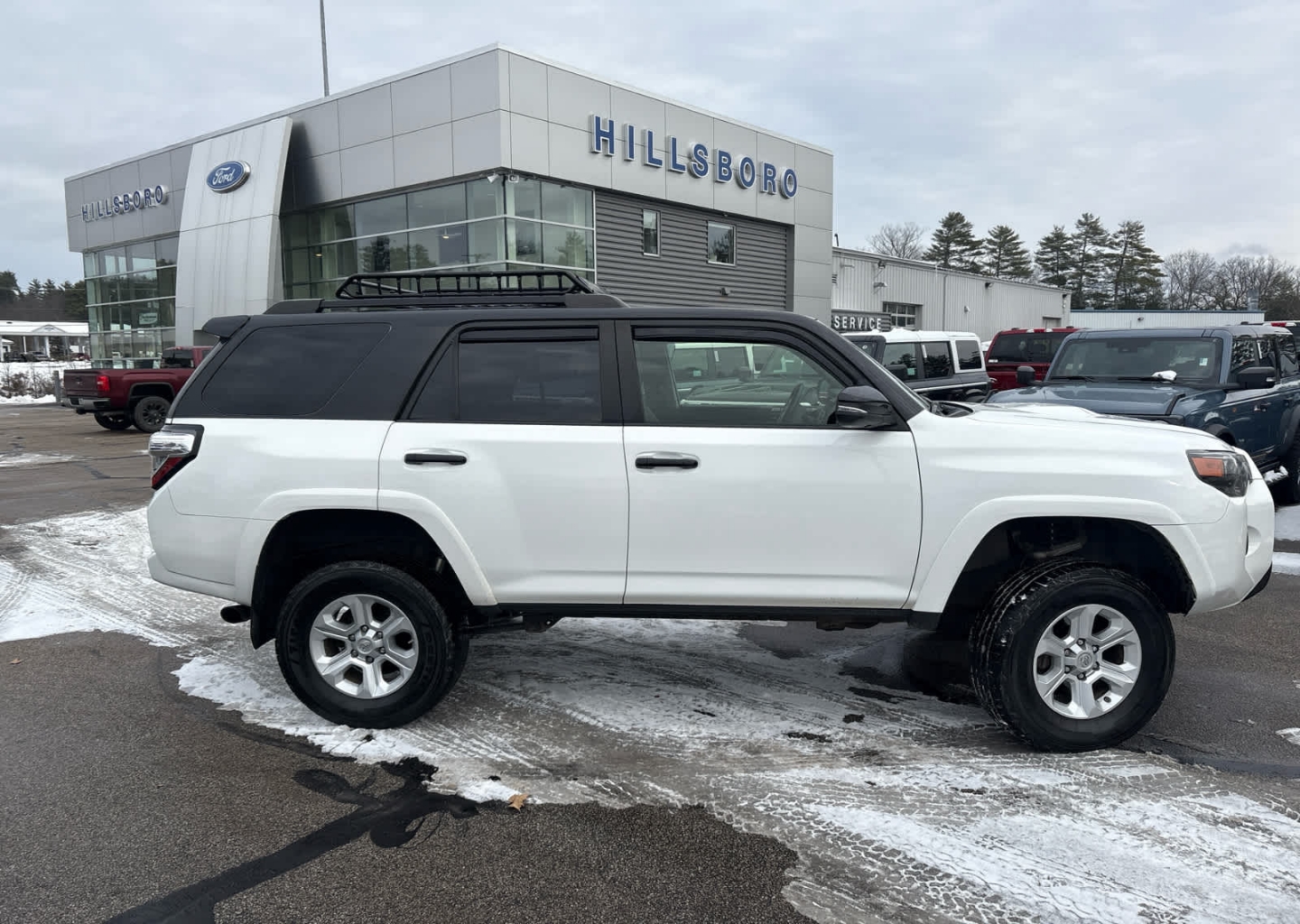 2021 Toyota 4Runner Venture's photo