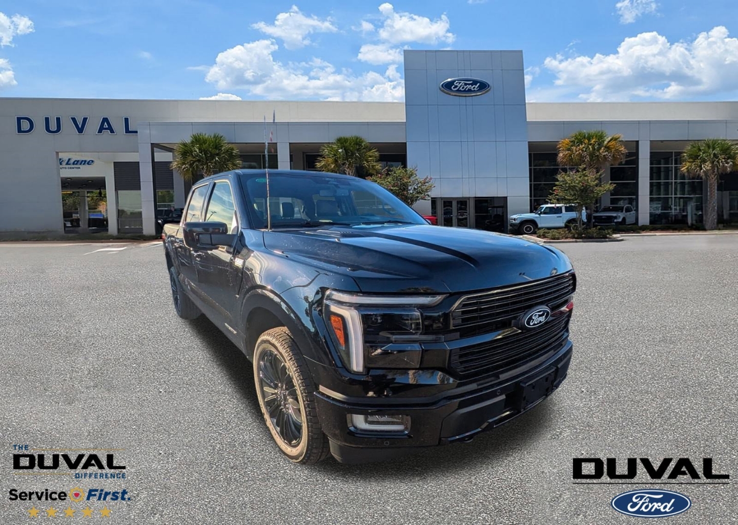 2025 Ford F-150 Platinum's photo