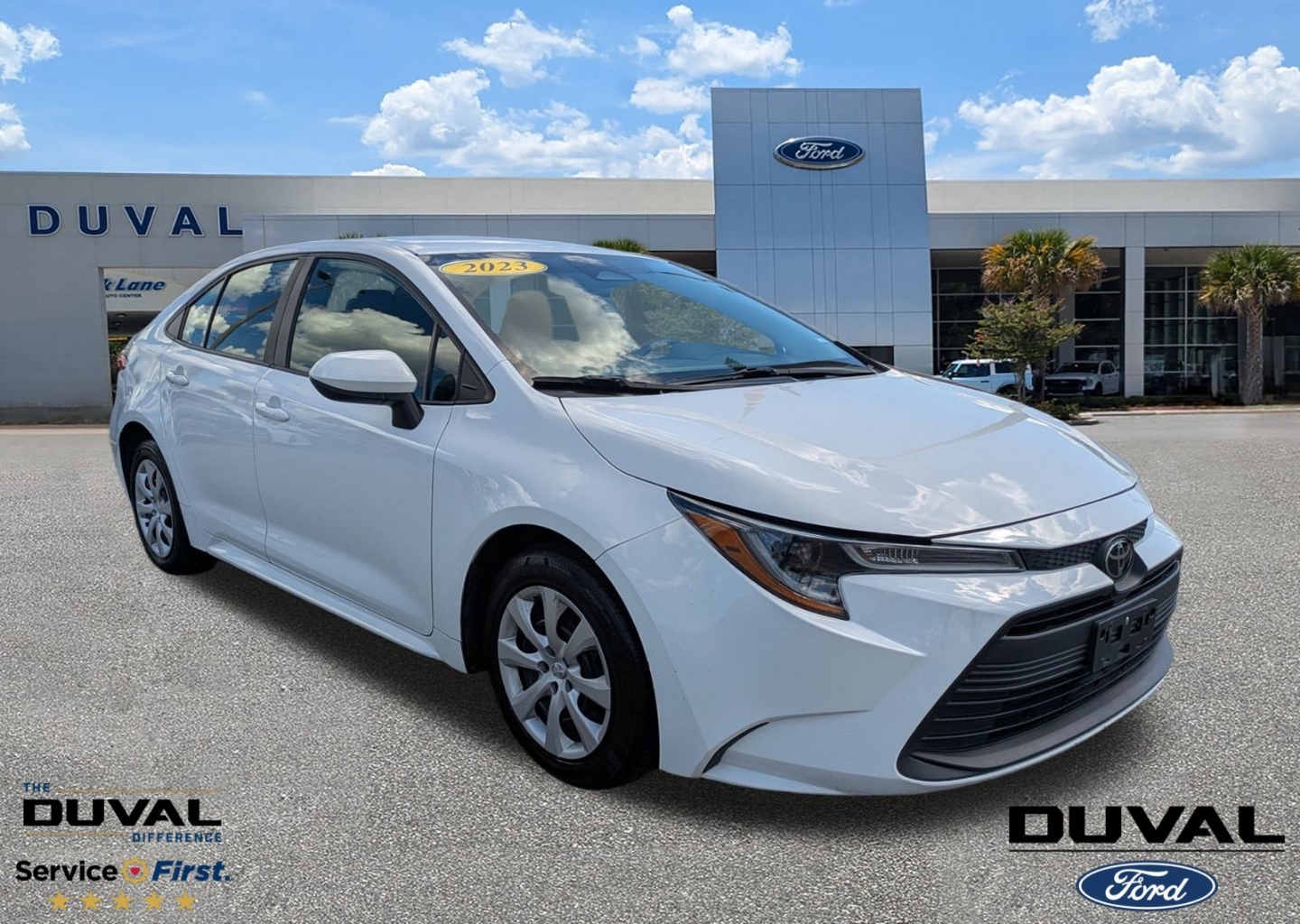 2023 Toyota Corolla LE's photo