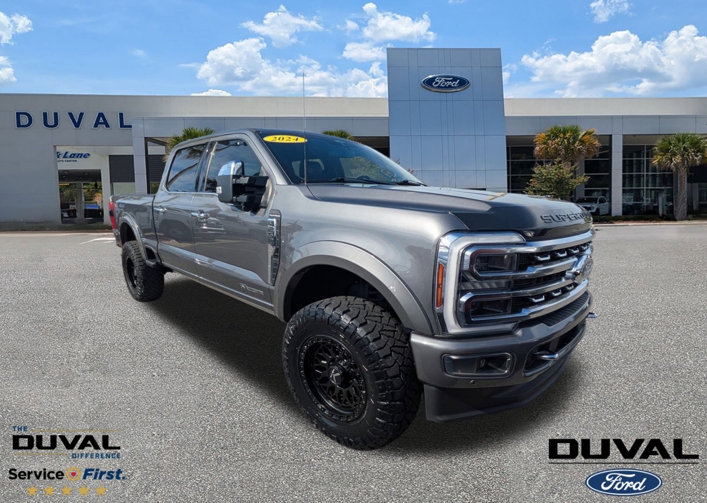 2024 Ford F-250 Super Duty Platinum's photo