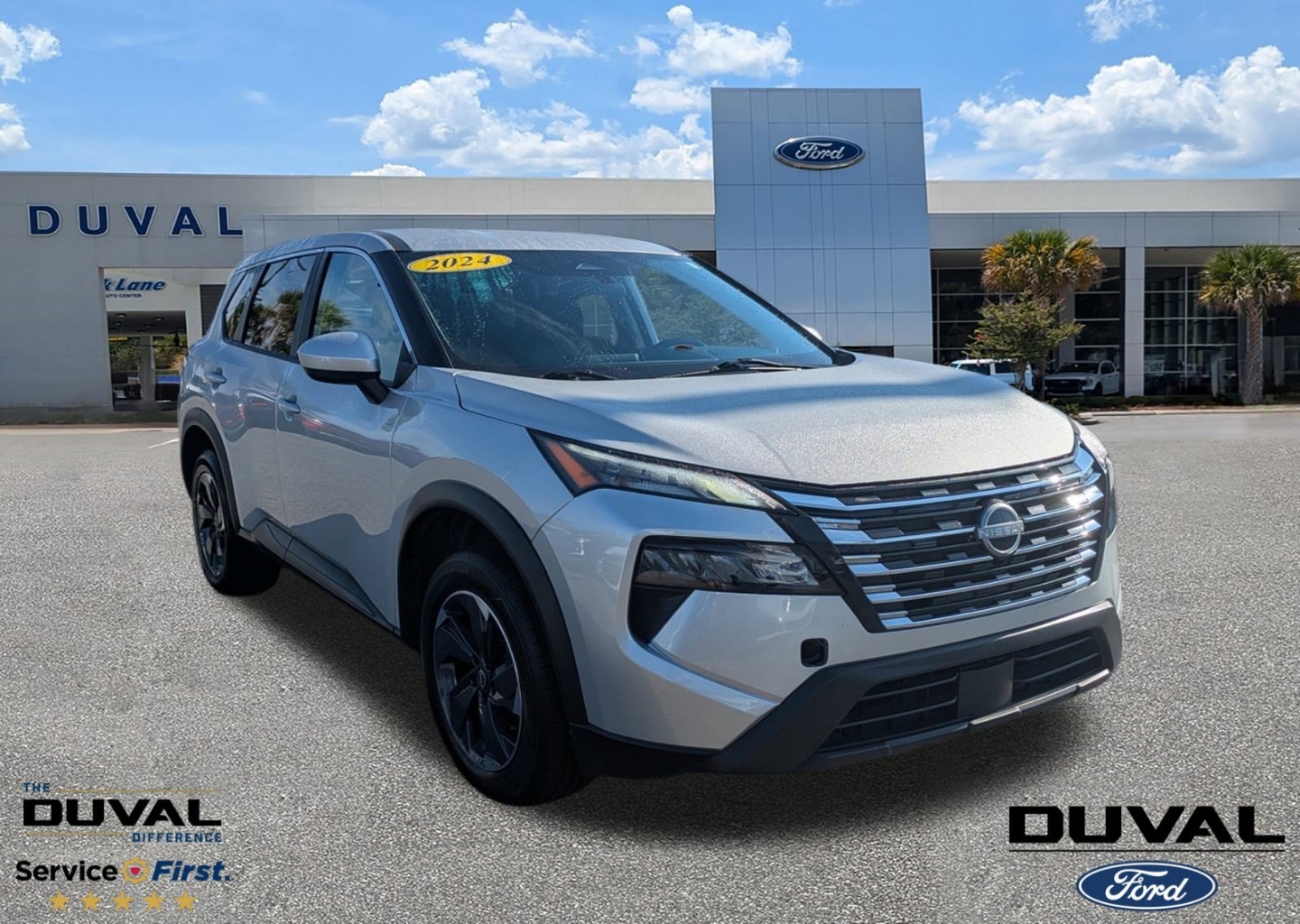 2024 Nissan Rogue SV's photo