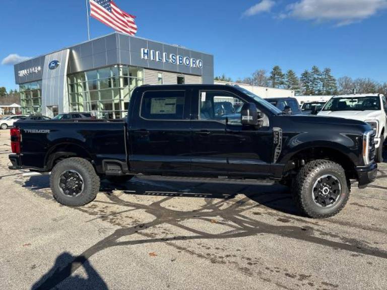 2026 Ford Super Duty F-350® LARIAT®