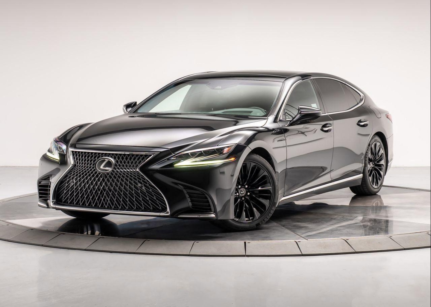 2020 Lexus LS Base