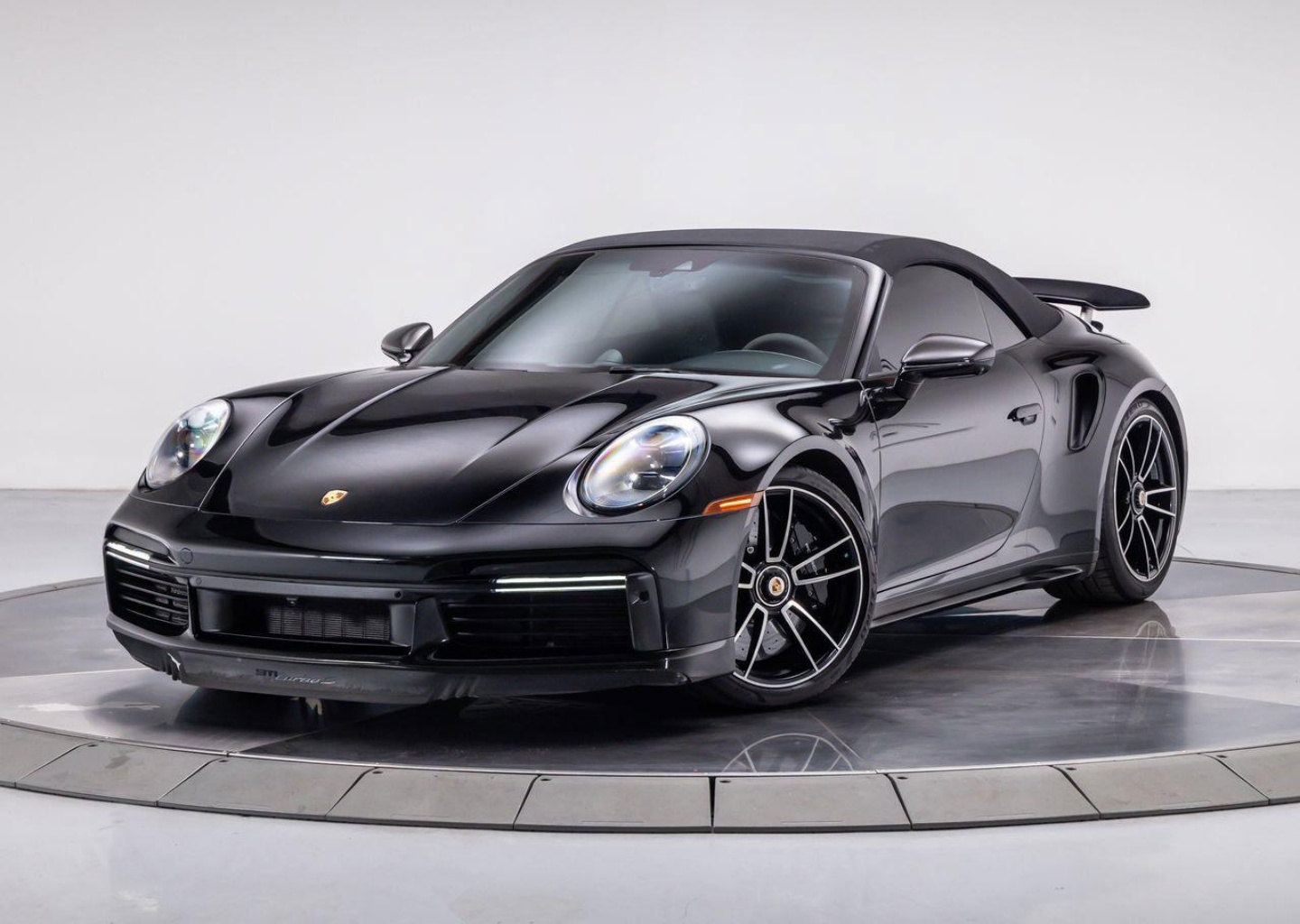 2021 Porsche 911 Turbo S's photo