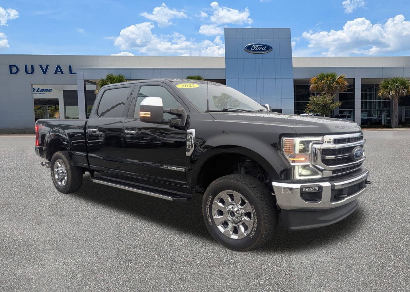 2022 Ford F-350 Super Duty Lariat's photo