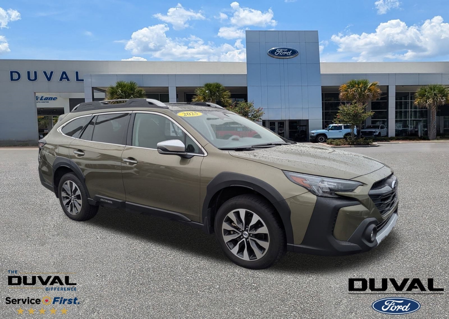 2025 Subaru Outback Touring's photo