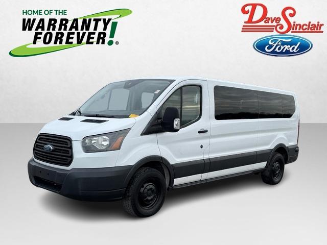 2018 Ford Transit Wagon XL's photo