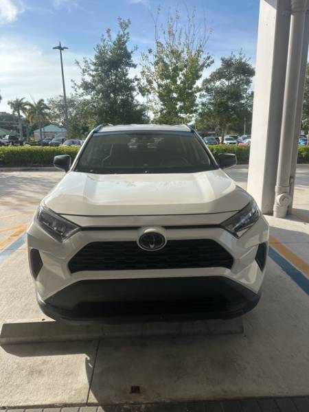 2019 Toyota RAV4 LE