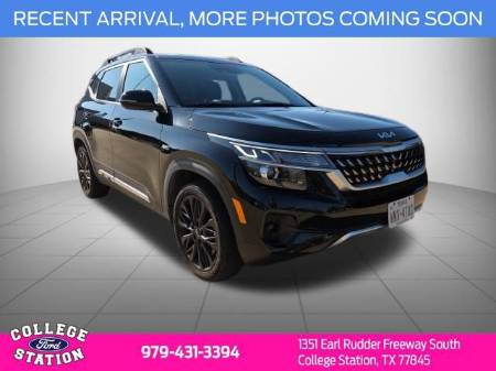 2022 Kia Seltos Nightfall